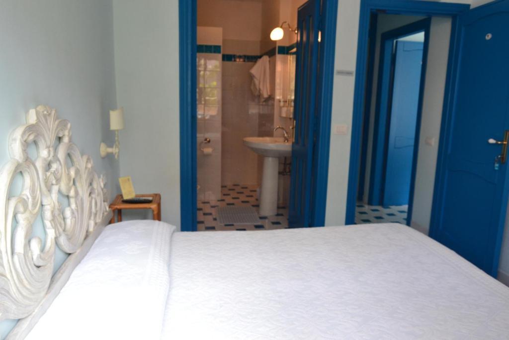Hotel La Lampara Golfo Aranci Szoba fotó