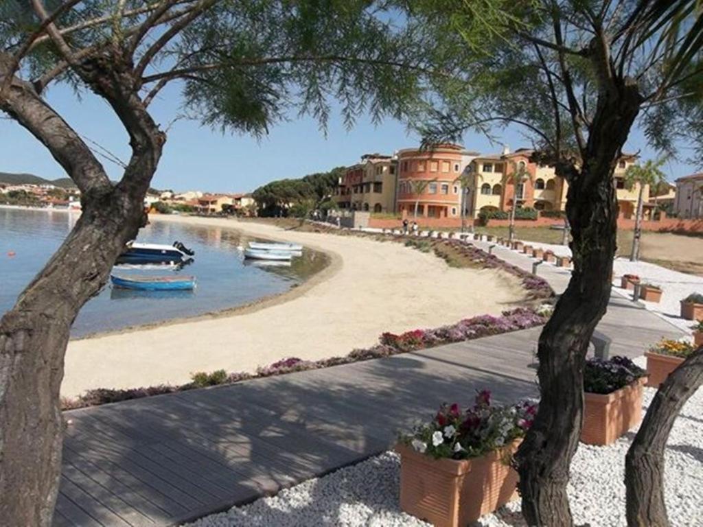 Hotel La Lampara Golfo Aranci Kültér fotó