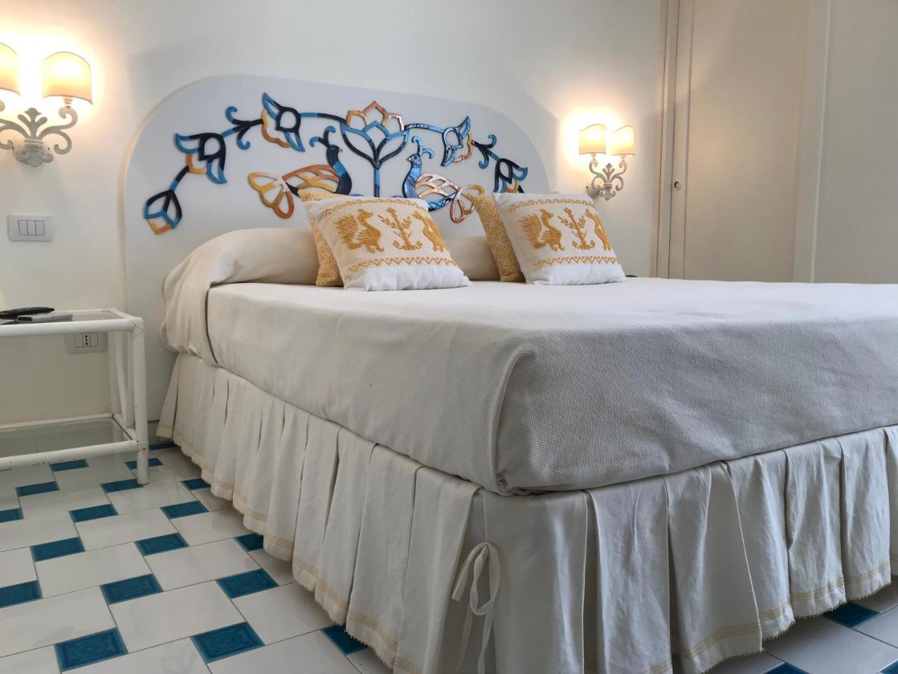 Hotel La Lampara Golfo Aranci Kültér fotó