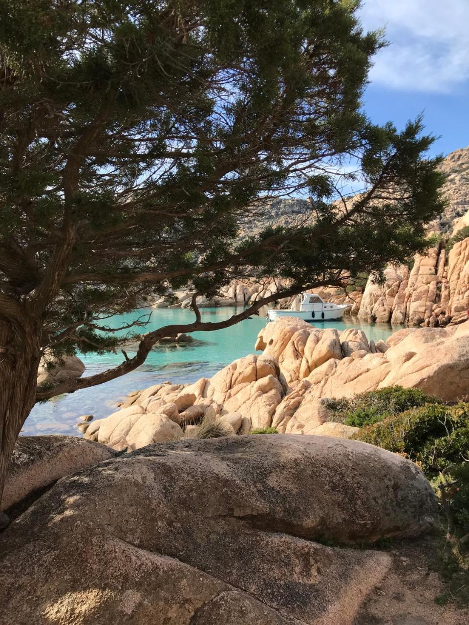 Hotel La Lampara Golfo Aranci Kültér fotó
